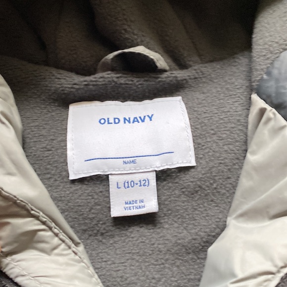Boy’s Old Navy Puffer Jacket Size Large - Picture 2 of 8